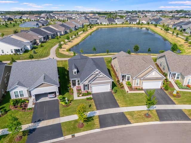 3201 Dove Mountain Drive, Aurora, IL 60503