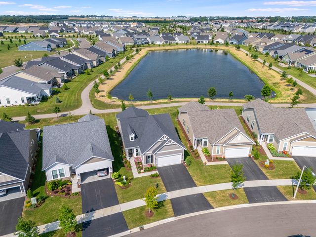 3201 Dove Mountain Drive, Aurora, IL 60503