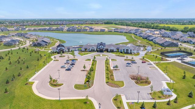 3201 Dove Mountain Drive, Aurora, IL 60503