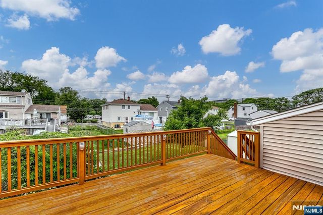 37 Cedar Drive, Rochelle Park, NJ 07662
