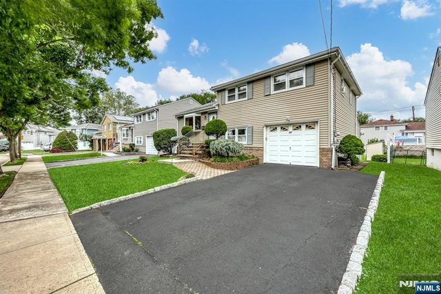 37 Cedar Drive, Rochelle Park, NJ 07662