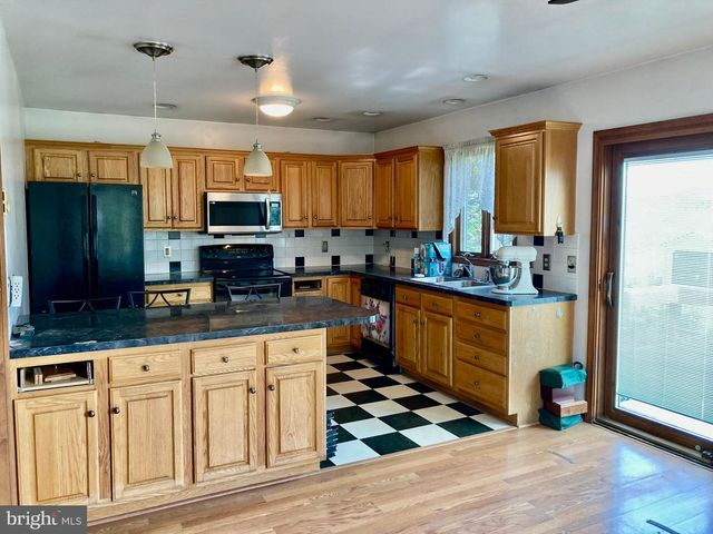 628 BALTHASER RD, Lenhartsville, PA 19534