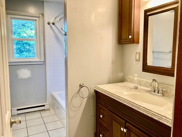 628 BALTHASER RD, Lenhartsville, PA 19534