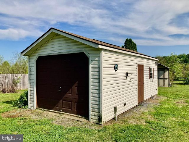 628 BALTHASER RD, Lenhartsville, PA 19534