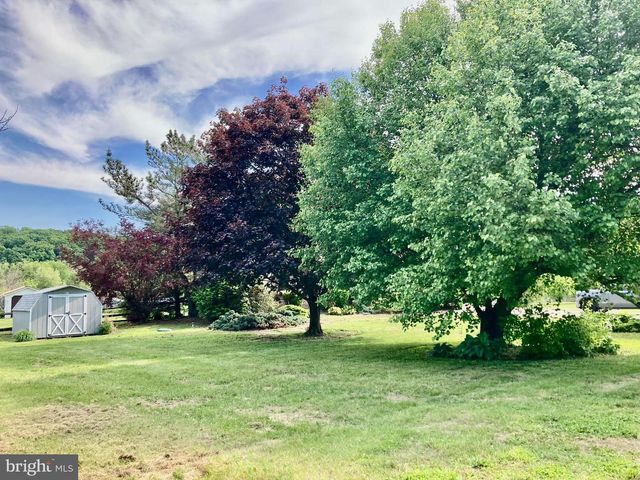 628 BALTHASER RD, Lenhartsville, PA 19534