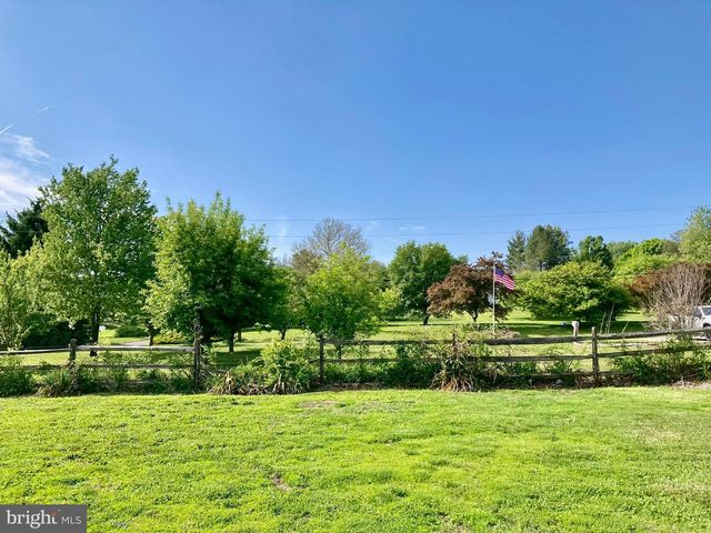 628 BALTHASER RD, Lenhartsville, PA 19534