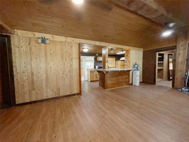 415 Mustang Trail, Granbury, TX 76049