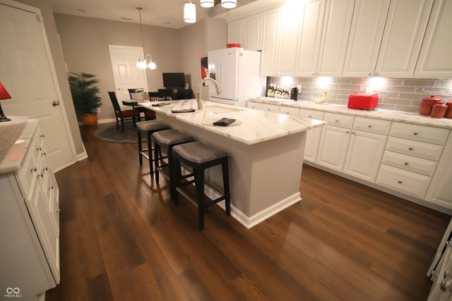7484 Courtyard Way, Fishers, IN 46038