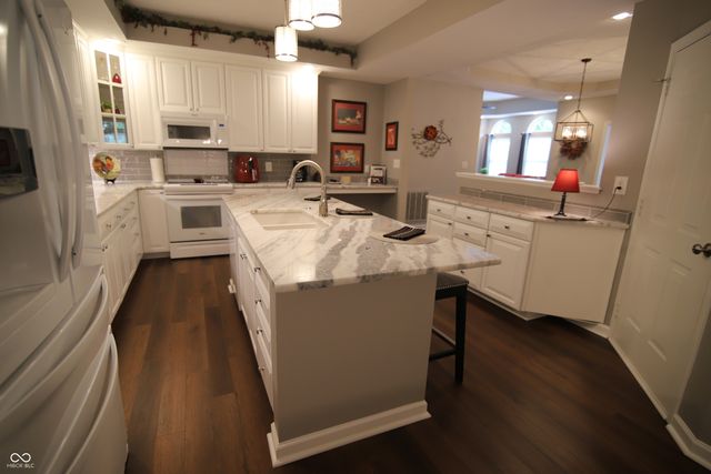 7484 Courtyard Way, Fishers, IN 46038