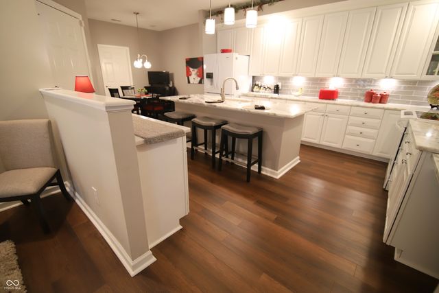 7484 Courtyard Way, Fishers, IN 46038