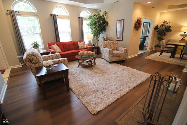 7484 Courtyard Way, Fishers, IN 46038