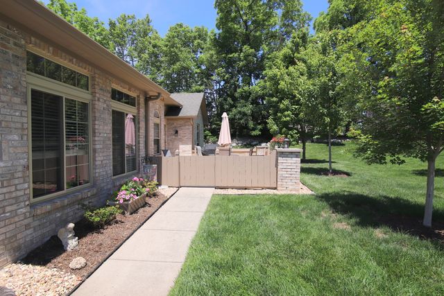 7484 Courtyard Way, Fishers, IN 46038