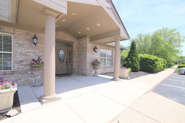 7484 Courtyard Way, Fishers, IN 46038