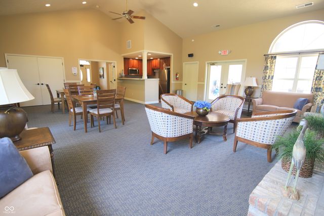 7484 Courtyard Way, Fishers, IN 46038