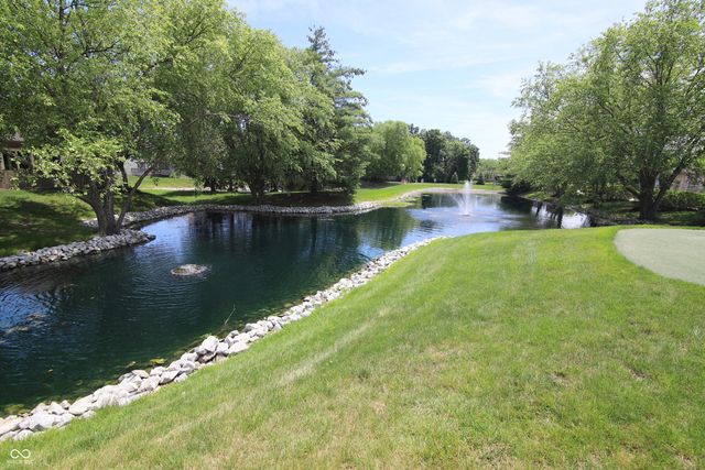 7484 Courtyard Way, Fishers, IN 46038