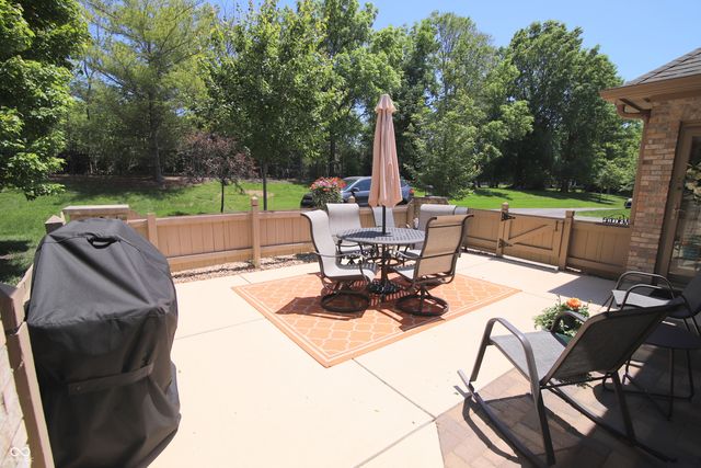7484 Courtyard Way, Fishers, IN 46038