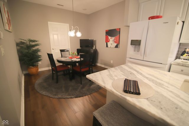 7484 Courtyard Way, Fishers, IN 46038