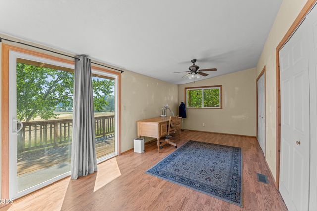1843 W Evans Creek Road, Rogue River, OR 97537