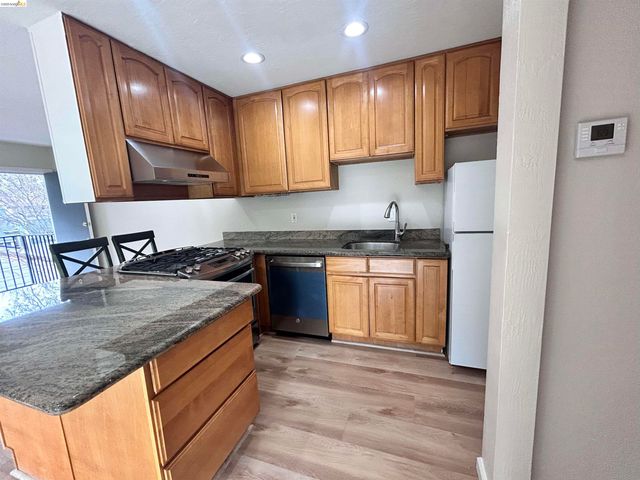 3620 Walnut St B, Lafayette, CA 94549