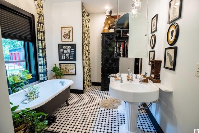 3431 Irvin Cobb Road, Murray, KY 42071