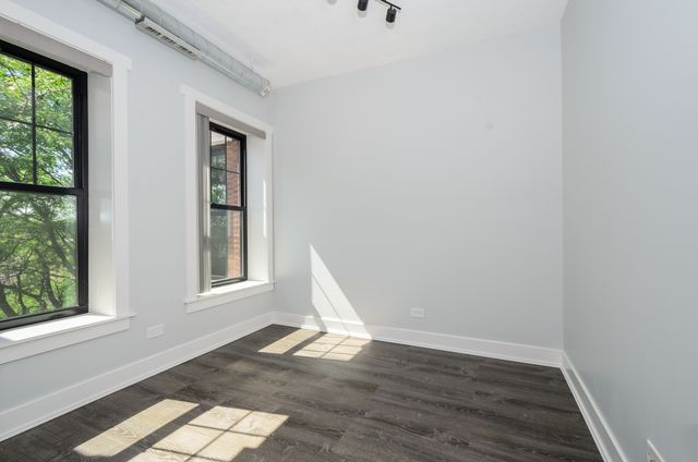 7645 N SHERIDAN Road 216, Chicago, IL 60626