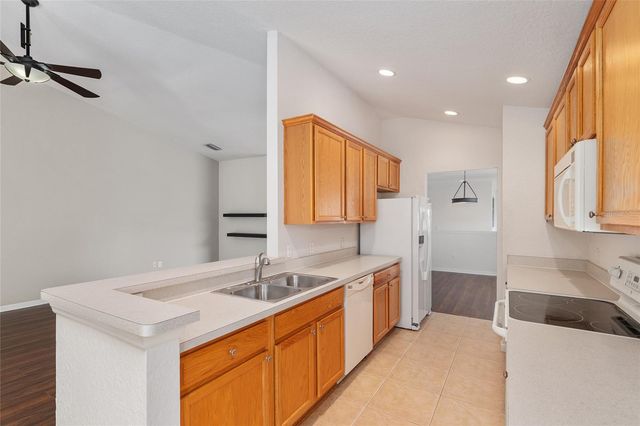 4570 SW 52ND CIRCLE 102, Ocala, FL 34474