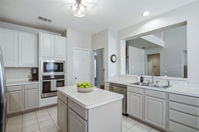 8612 Falcon Crest Drive, Mckinney, TX 75072