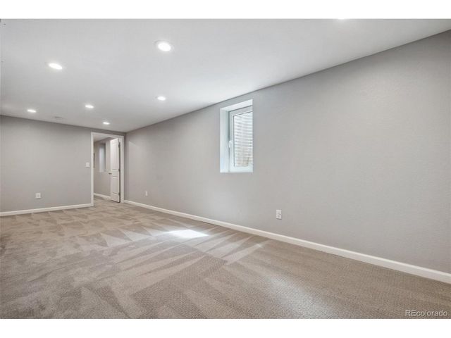 2261 S Vrain St, Denver, CO 80219