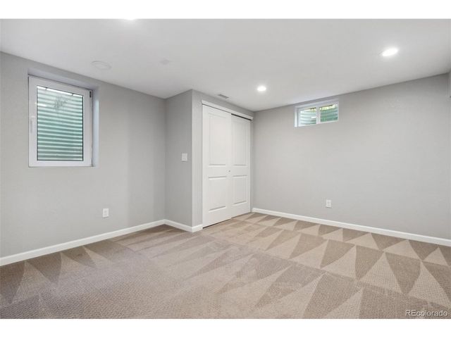 2261 S Vrain St, Denver, CO 80219