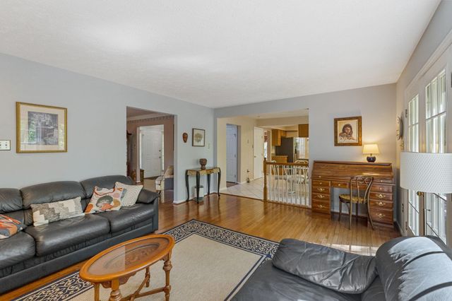 19317 PLUMMER DR, Germantown, MD 20876