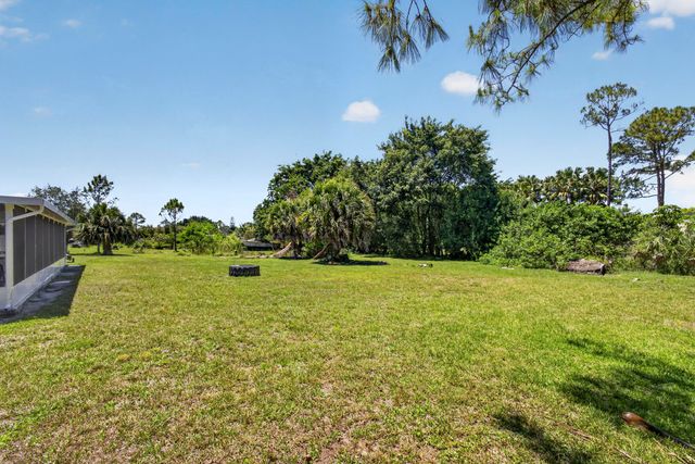 16663 89th Place N, The Acreage, FL 33470