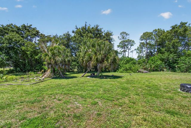 16663 89th Place N, The Acreage, FL 33470
