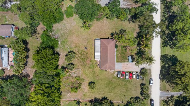 16663 89th Place N, The Acreage, FL 33470