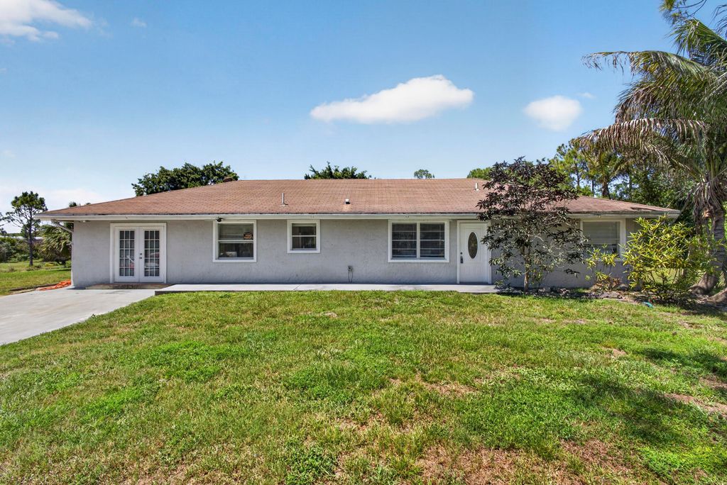 16663 89th Place N, The Acreage, FL 33470