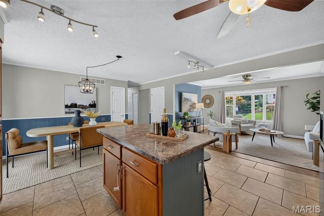 5830 Falcon View Lane, St Louis, MO 63129