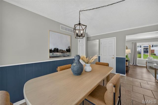 5830 Falcon View Lane, St Louis, MO 63129