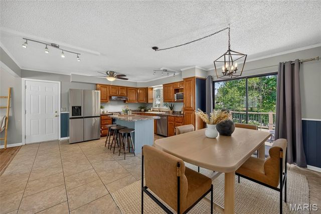 5830 Falcon View Lane, St Louis, MO 63129