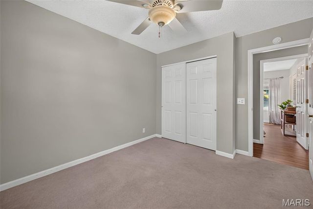 5830 Falcon View Lane, St Louis, MO 63129