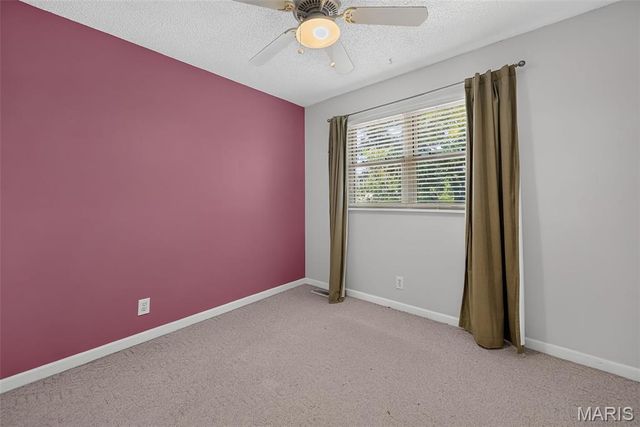 5830 Falcon View Lane, St Louis, MO 63129