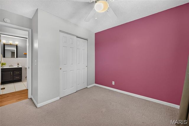 5830 Falcon View Lane, St Louis, MO 63129