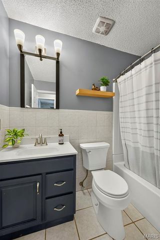 5830 Falcon View Lane, St Louis, MO 63129