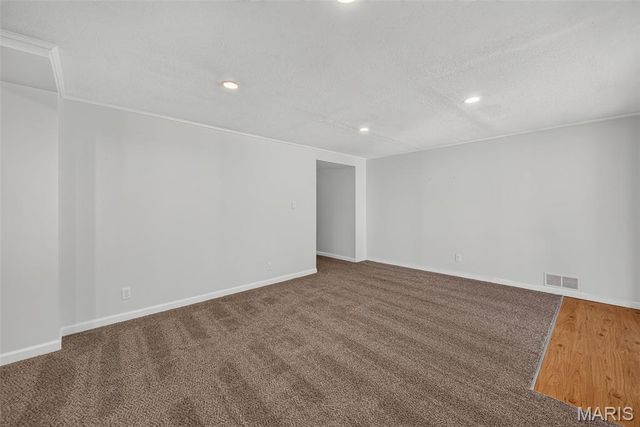 5830 Falcon View Lane, St Louis, MO 63129