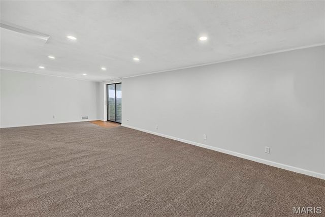 5830 Falcon View Lane, St Louis, MO 63129