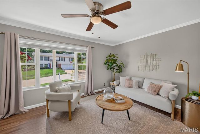 5830 Falcon View Lane, St Louis, MO 63129