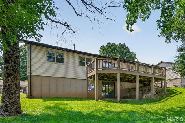 5830 Falcon View Lane, St Louis, MO 63129