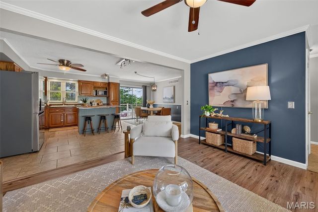 5830 Falcon View Lane, St Louis, MO 63129