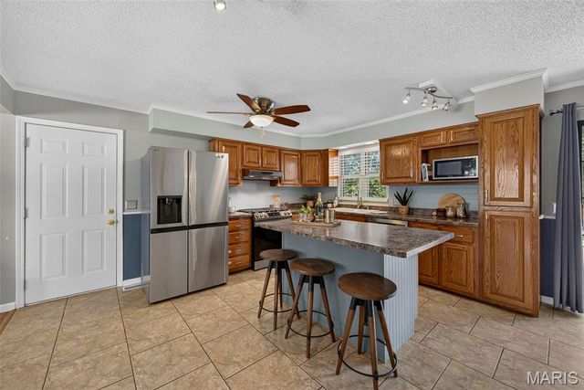5830 Falcon View Lane, St Louis, MO 63129