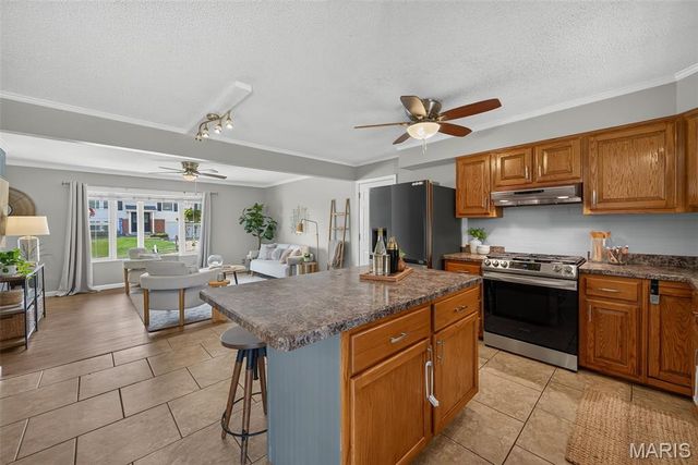 5830 Falcon View Lane, St Louis, MO 63129