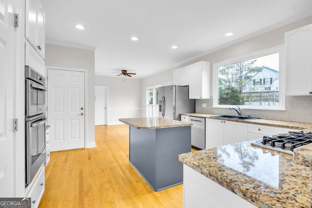 100 Penwick Drive, Roswell, GA 30075