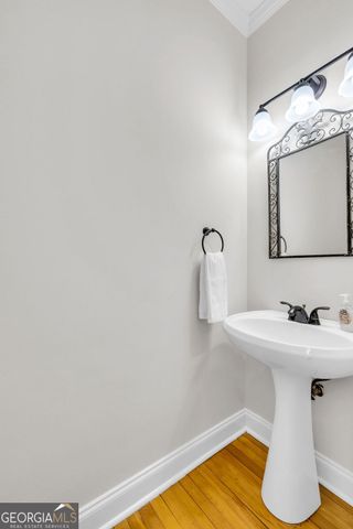 100 Penwick Drive, Roswell, GA 30075